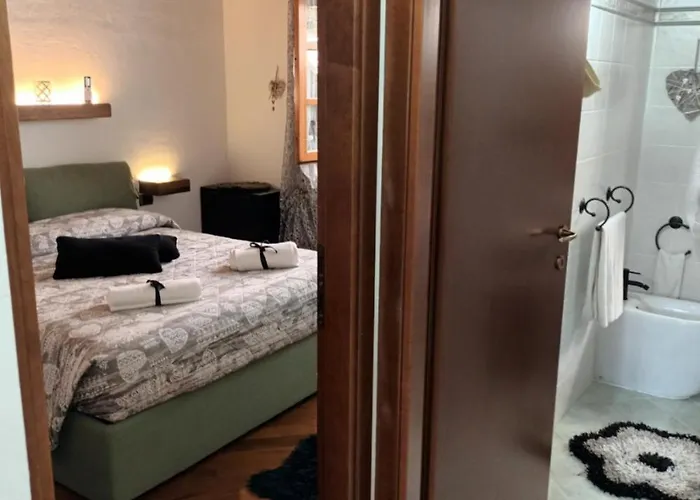 Of Grandfather Chek Белладжо